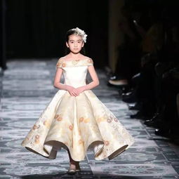 這個(gè)山東人用一套中國(guó)風(fēng)服飾,刷爆國(guó)外各大媒體